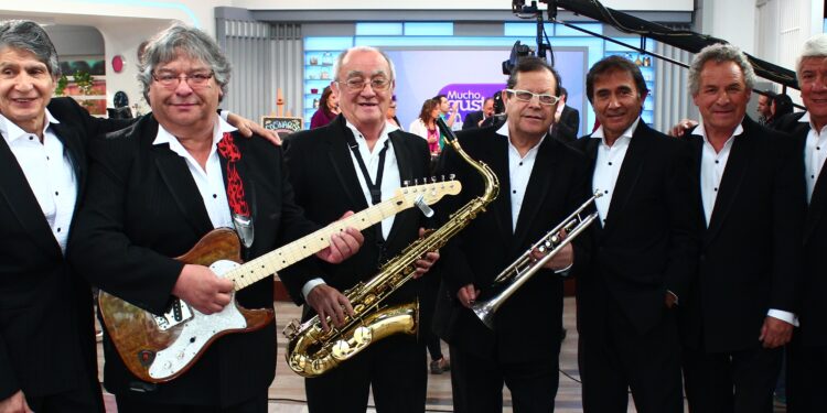 Tras exitosa gira por Centroamérica “Los Galos” aterrizan en Punta Arenas