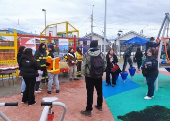 Porvenir: Feria Comunitaria activa la vida barrial y acerca servicios públicos a la población John Williams de Porvenir