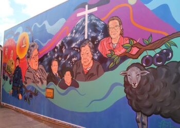 Barrio Chile Nuevo celebra mural que honra su historia comunitaria