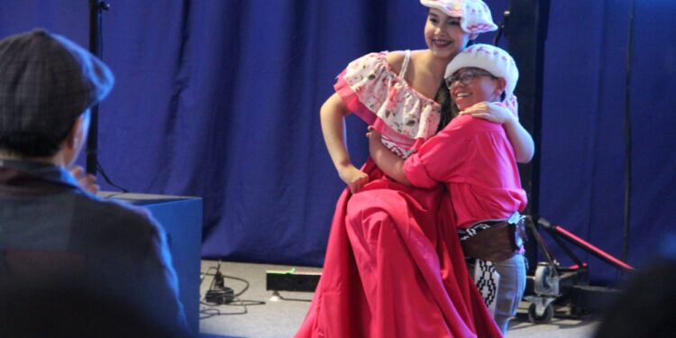 Punta Arenas celebró a sus guardianes culturales: tradición, memoria y comunidad fueron protagonistas en los Premios Regionales de Cultura 2025