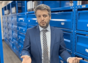 Detenidos dos sujetos por tráfico de drogas