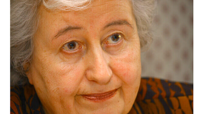 Ma. Teresa Kusmanic : Avance en el proceso electoral 421 mesas constituidas en Magallanes