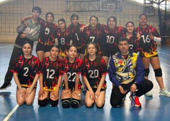 Jóvenes voleibolistas dieron vida a un animado encuentro deportivo en Porvenir