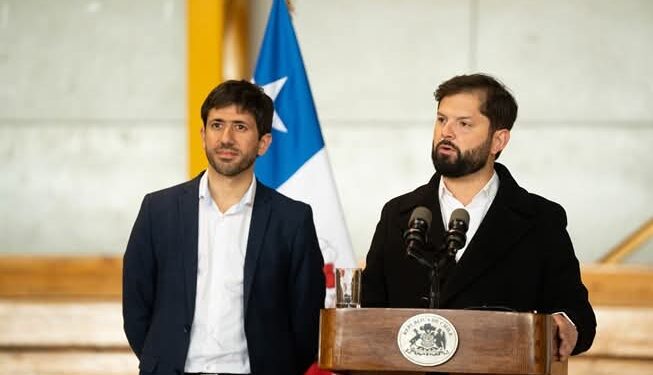 Presidente Boric destaca el papel crucial de la Universidad de Magallanes en la educación y la ciencia