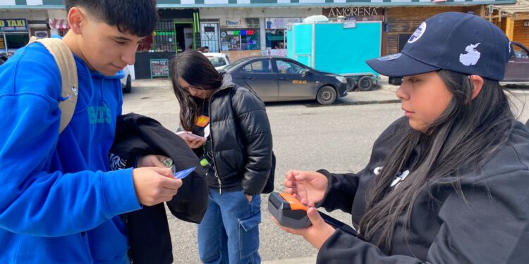 Punta Arenas intensifica preparación para el pago electrónico obligatorio en el transporte público