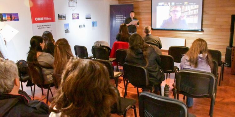 Gobierno presenta avance histórico para revitalizar la lengua yagán a partir de manuscritos del siglo XIX