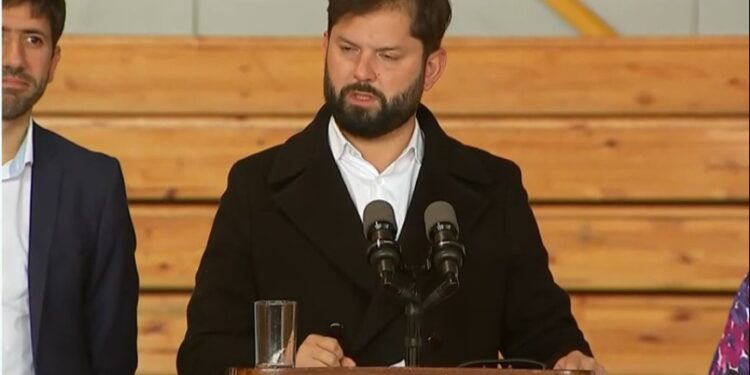 Presidente Gabriel Boric: La democracia chilena, un ejemplo de unidad y compromiso cívico