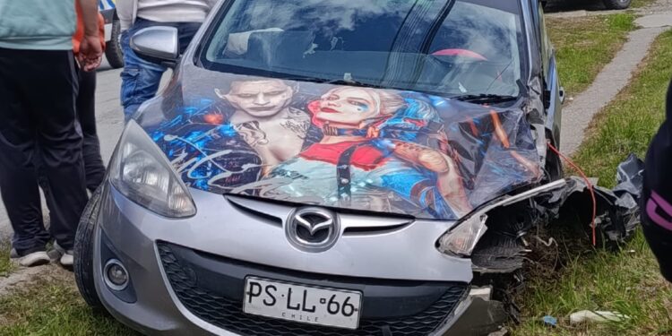 Accidente de tránsito en el cruce San Martín deja dos personas lesionadas