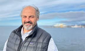 Industria del hidrógeno alerta por falta de infraestructura y espera que se revierta decisión que afecta expansión portuaria en Punta Arenas