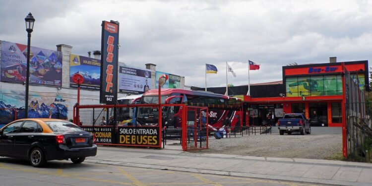 Pasajera denuncia intento de agresión sexual en bus Natales–Punta Arenas y acusa falta de reacción de Bus Sur