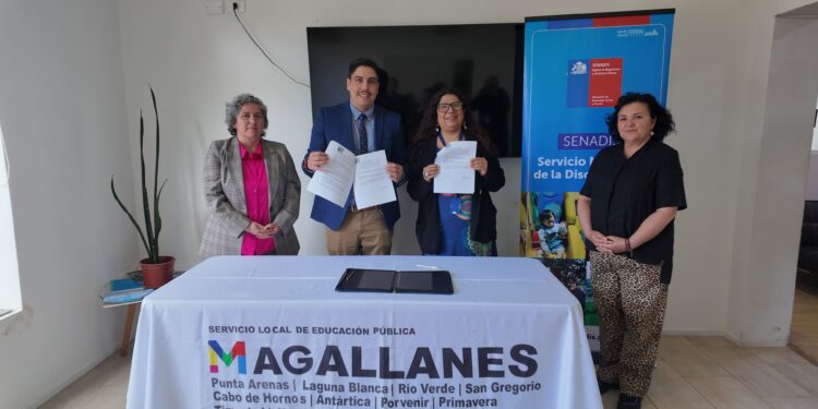 Tres nuevas salas multisensoriales se suman a la educación pública de Magallanes tras convenio entre SLEP y SENADIS