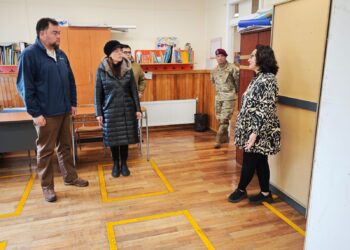 Autoridades verifican locales de votación en Torres del Paine y Puerto Natales de cara a la elección presidencial