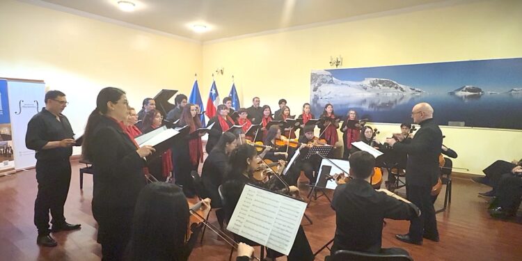 Coro Universidad de Magallanes una Gala Musical 2025 a tablero vuelto