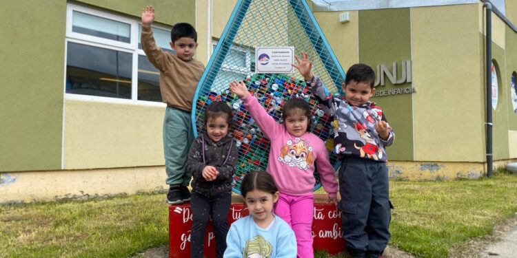 Párvulos de Jardín Infantil “Sueños de Infancia” cuidan el medio ambiente.