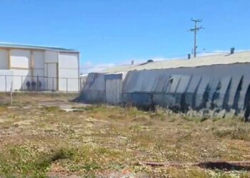 Incendio afecta galpón en sector Juan Williams con Juan Glavic