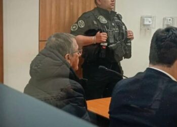 Fiscalía solicita arraigo regional y 90 días de investigación por grave colisión entre taxi y motocicleta