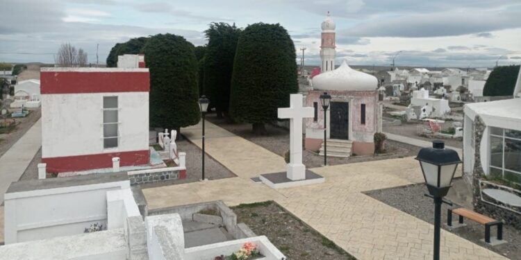 Municipio de Porvenir confirma continuidad de obras en el Cementerio Municipal.