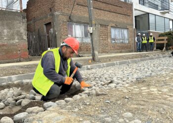 Embajadora de Croacia destaca rescate patrimonial en obras de Avenida Colón en Punta Arenas