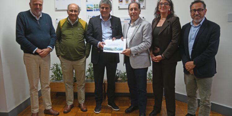 Empresas portuarias del sur austral avanzan en estrategia conjunta para potenciar el turismo de cruceros