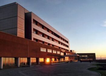 Adolescente permanece grave tras brutal ataque con arma blanca en pleno centro de Punta Arenas y a plena luz del día