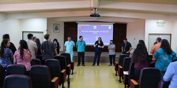 Hospital de Puerto Natales refuerza modelo de atención centrado en las personas con capacitación ECICEP