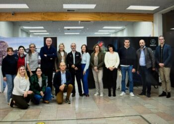 Delegacion de parlamento europeo visitan el INACH para conocer la ciencia antártica que se desarrolla en Magallanes