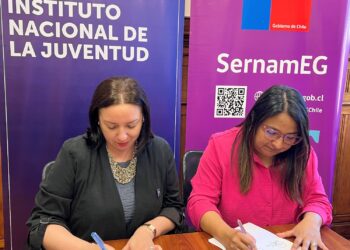 INJUV y SERNAMEG sellan alianza estratégica para fortalecer el liderazgo juvenil y prevenir la violencia de género en Magallanes
