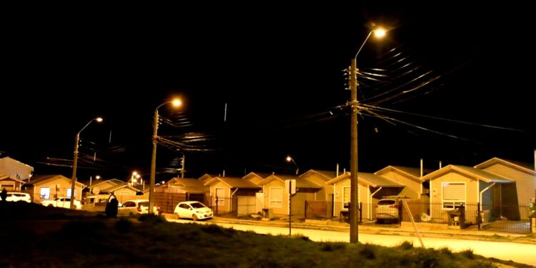 Natales iniciará histórica modernización del alumbrado público con recambio total a tecnología LED