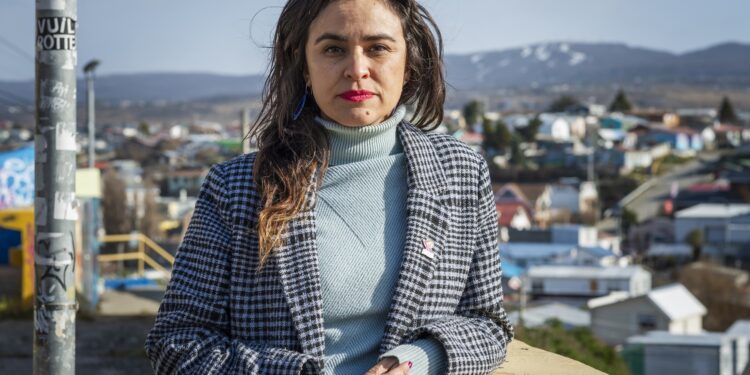 Diputada Morales solicita a ENAP rebaja en precio del GNC por menor calidad del Combustible