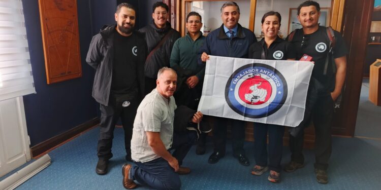 México avanza hacia la Antártica y recibe el Pabellón de Embajadores Antárticos