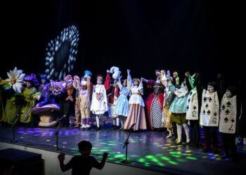 Teatro Municipal presentará “Alicia en el País de las Maravillas” este fin de semana en Punta Arenas