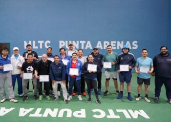 Municipio de Punta Arenas impulsa el tenis local con curso ITF para entrenadores