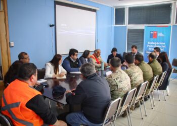 Autoridades refuerzan coordinación y prevención ante riesgo de incendios forestales en Última Esperanza