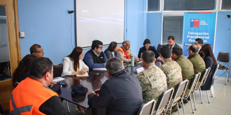 Autoridades refuerzan coordinación y prevención ante riesgo de incendios forestales en Última Esperanza