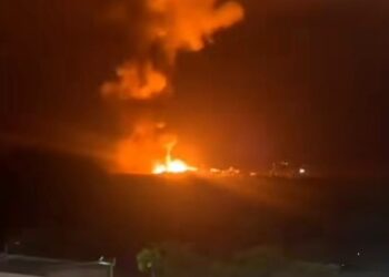 Entre esperanza y cautela: así viven los venezolanos en Magallanes la noticia sobre Maduro