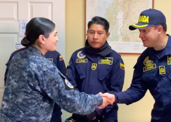 DOTACIÓN DEL ARC 151 “SIMÓN BOLÍVAR” DE LA ARMADA DE COLOMBIA REALIZÓ VISITA PROFESIONAL AL CENTRO ZONAL DE METEOROLOGÍA MARINA 