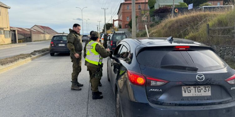 Carabineros reforzó la seguridad en Punta Arenas con ronda extraordinaria de controles preventivos