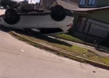 Choque vehicular en calle Maipú deja daños y provoca corte de tránsito
