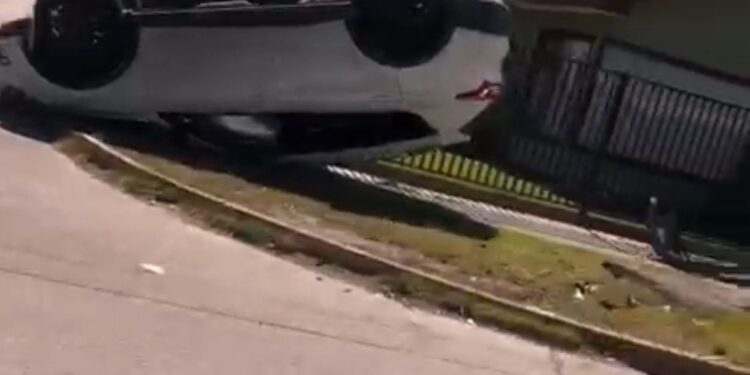 Choque vehicular en calle Maipú deja daños y provoca corte de tránsito