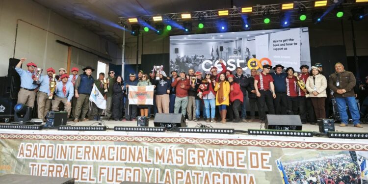 Más de 4.000 personas concurrieron a la XXIII versión del Asado Internacional más grande de Tierra del Fuego.