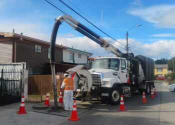 Aguas Magallanes inicia millonaria renovación de colectores en Punta Arenas