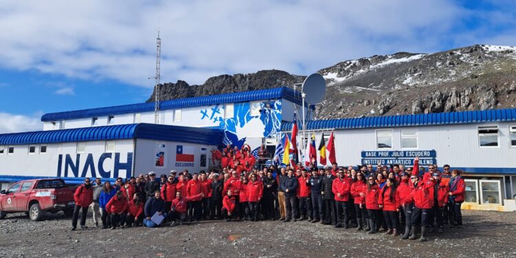 31 años de la base “profesor julio escudero”bastión de la ciencia antártica.