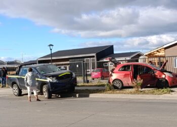 Colisión vehicular deja una persona lesionada en Punta Arenas
