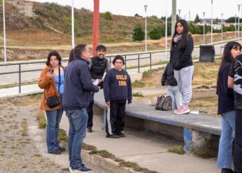 Jóvenes participaron en visita educativa al Humedal Urbano María Behety por el Día Internacional de los Humedales