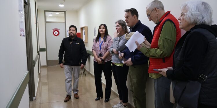 Socios del Rotary Club International visitan desde Oklahoma el Centro de Simulación del Hospital Dr. Augusto Essmann Burgos.