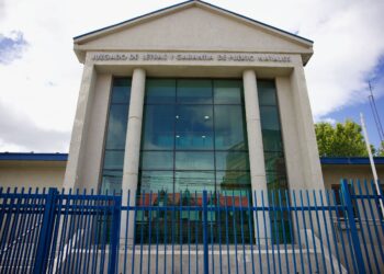 Turista israelí recibe suspensión condicional y prohibición de ingreso a Chile por uso de fuego en Torres del Paine