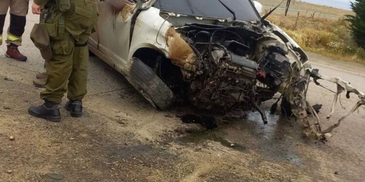 Volcamiento en Ruta 9 Sur deja a conductora lesionada y vía cortada