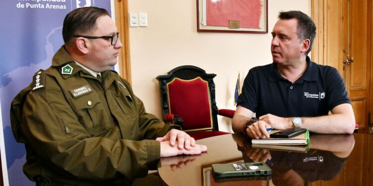 Alcalde Radonich y Carabineros coordinan nuevas medidas de seguridad para Punta Arenas