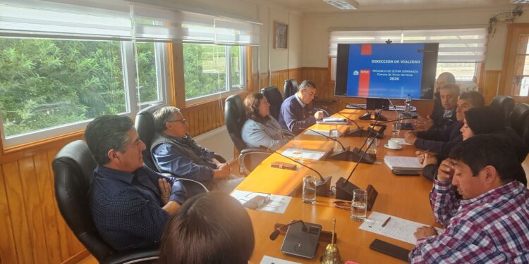 MOP presentó cartera de proyectos para mejorar caminos del Parque Nacional Torres del Paine