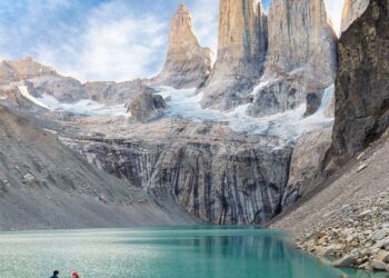 Cuatro turistas extranjeros detenidos en Torres del Paine por encender fuentes de calor en lugares prohibidos